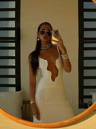 Basic Casual Dresses Solid Sexy Lady Wavy Edge Deep V-neck Dress Fashion Knitted Pleated Sleeveless Sling Maxi Dresses 2024 New Female Beach Robes T240221
