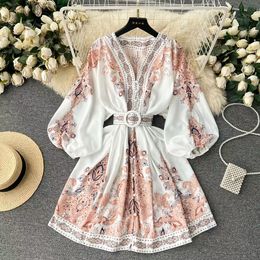 Retro palace style high-end luxury celadon printed single-breasted V-neck long-sleeved waist slim lantern sleeve dress221