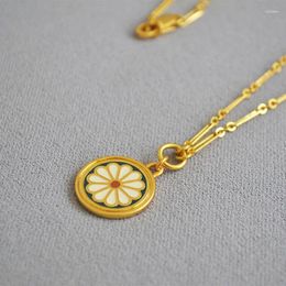 Pendants Vintage Antique Style Japanese Handmade Blue Enamel Daisy Flower Gold Coin Round Pendant Necklace 18K Plated