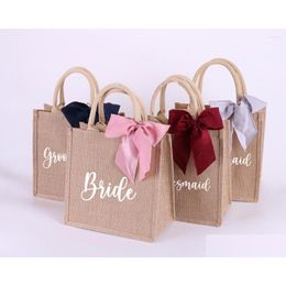 Storage Bags Burlap Tote Personalised Bridesmaid Gift Bag Custom Name Bachelorette Party Beach Jute Mother Of Bride Wedding Favours D Dhh7J