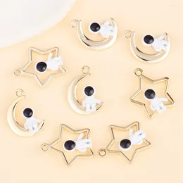 Charms 15Pcs 22 15MM Golden Moon Star Side Stereo Astronaut Charm Pendant For DIY Necklace Bracelet Keychain Supplies Accessories