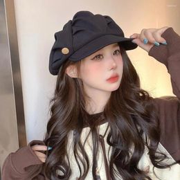 Berets Pleated Beret Hat Chic Women's Autumn/winter Hats With Extended Brim Button Decor Stylish Streetwear For Warmth Fashion