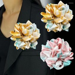 Brooches Handmade Fabric Flower Brooch Pins For Women Fashion Corsage Lapel Pin Vintage Jewellery Clothing Accessories Badges Gifts