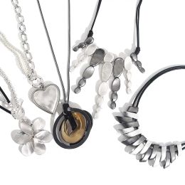 Necklaces Amorcome Vintage Long Chains Necklace for Women Irregular Geometric Suspension Heart Flower Pendants Necklaces Fashion Jewellery