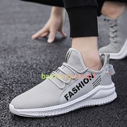 Ins Hot Sales Running Shoes For Men Four Season Casual Sneakers Breathable Mesh Outdoor Sport Shoes Men Lace Up Male Shoes b4