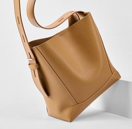 designer bag Bucket Women crossbody bag luxury large capacity Cowhide Leather Bucket bag Fashion Handbag purse Top quality shoulder tote bag Handbags