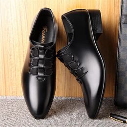 Dress Shoes Chunky Oxforde Men 2024 Sneakers Heels Men's Beige Wedding Sport Tenid Foreign Top Luxury