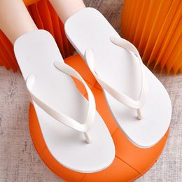 Men Slippers Leisure and personalized outerwear fashionable mens and womens flip flops summer white