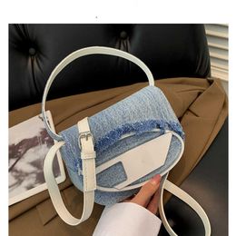 Small Summer Same Leather Women New Wholesale Bags Genuine Crossbody Handbags 2024 Handbag Celebrity Shoulder Group Underarm Mini Tote Bageini VAI2