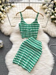 Work Dresses Gagaok Knitted Fashion Plaid Women Sets Summer 2024 Sleeveless V Neck Elegant Elastic Waist Mini Skirt Two Piece Set