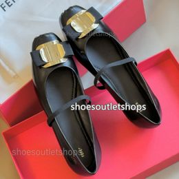 designer shoes Paris Brand designer Black Ballet Flats Shoes Women Spring Quilted Genuine Leather Slip on Ballerina Round Toe Ladies Dress Shoes size 35-40
