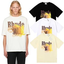 Rhude Tshirt Designer Fashion Luxury Brandmens Tshirts Niche Rh New Postage Gradient Colour Pattern Print Highquality Double Yarn Pure Cotton Short Slee