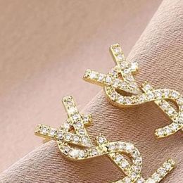 18K Gold Plated Austrian Crystal Letter Stud Earrings for Women European and USA Popular Simple Designer Earrings Wedding Bride Jewellery Gift oorbellen party 6899