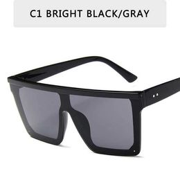 Sunglasses Vintage Male Flat Top Sunglasses Men Brand Black Square Shades UV400 Gradient Sun Glasses For Women Cool One Piece DesignerL2402