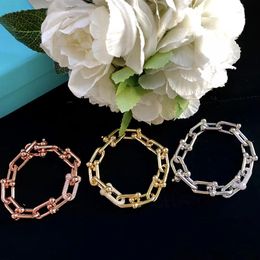 Designer a forma di U doppia fibbia braccialetti di diamanti con fascino hardware in acciaio inossidabile medaglione di bambù catena di secchiello di cristallo braccialetto per le donne regalo di gioielli di moda