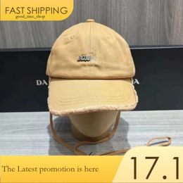 Women's Summer Fashion Designer Ball Cap Men's Candy Outdoor Vacation Sports Metal Letter Printing Hat Eaves Worn Out Craft Casquette 82