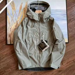 2024 Arc Jacket Mens Designer Hoodie Tech Nylon Waterproof Zipper Arcterxies Jackets High Quality Lightweight Windbreaker Coat Outdoor Sports Men Coats 1145ess