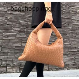 Capacity Large Hop Single Totes Designer Bag Hand-held Women Purse Bags Wrist Vbottega New Soft Leather Woven Lace Shoulder Large Underarm Handbags 5VNG