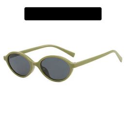 Occhiali da sole Occhiali da sole ovali vintage 2024 Uomini Designer di marca di lusso Piccoli occhiali da sole ovali Occhiali da sole da donna moda retrò OculusL2402