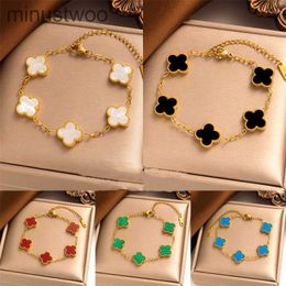 18k Gold Plated Classic Fashion Charm Bracelet Four-leaf Clover Designer Jewellery Elegant Mother-of-pearl Bracelets for Women and Men High Quality OE7X