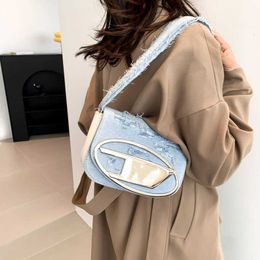 Underarm Luxury designer bags Wallet Cowhide handbag Sweet Cool Shoulder purse Crossbody Handheld mini Small Square Saddle handbags high quality 2024