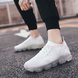 New Basketball Shoes Men Cushioning Basketball Sneakers Men's High-top Outdoor Sports Sneakers Breathable Athletic Sports Shoes b43