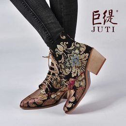 Boots 2023 Winter Women's Shoes New Chunky Heels Embroidered Women's Ankle Boots T240222