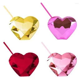Water Bottles Creative Straw Cup Heart Shaped Sippys Portable Drinking Bottle With Straws Valentine's Day Glasses Lid