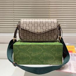 Designer Mini Messenger Bag Luxurys Crossbody Bags Women Bumbag Mens Shoulder Bag Stap Handbags Fashion Letter Fanny Pack Purse Tote Bags Ladies Wallet