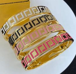 Fashion Designers 18K Bracelet Women Gold Bracelets Luxury Classic Simpie Style bracelet high quality waterproof bracelet man wedding Gift Jewelry