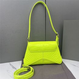 Simple design version bags Mens womens summer cool handbag flip cover purse Crocodile leather bag outdoor fashion handbags222U