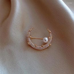 Brooches Elegant Rhinestone Moon Pearl Brooch For Women Crystal Star Crescent Lapel Pins Korean Fashion Jewellery Clothing Accessories