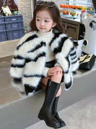 Jackets 2024 Kids Girls Faux Fur Coat Autumn Winter Fashion Children Girl's Warm Outerwear Casual Striped Jacket Clothing V33