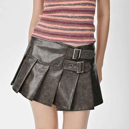 Skirts Skorts Womens Leather Skirt Fashion 2024 New Y2k Korean Low Rise Mini Knee Length Female Sexy Pleated Dark Brown Black YQ240223