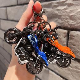 Keychains Cartoon Hip Hop Mini Small Motorcycle Key Chain Creative Personality Couple Bag Tide Cool Toy Model Pendant Gift