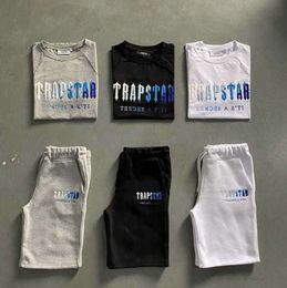 2024 Mens Trapstar T Shirt Set Letter Embroidered Tracksuit Short Sleeve Plush Shorts Advanced Design Motion current 1111ess