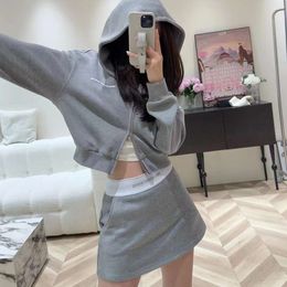 2024 Designer hooded women's top Early Spring New Aw King Casual Double Zipper Hoodie Letter Weaving Band Elastic Waist Shorts Skirt Set 2-piece set y2k W6JO