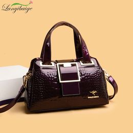 2022 Womens Designer Patent Leather Shoulder Bag Large Capacity Luxury Crocodile Pattern Diagonal Tote Bags High Quality Wallet