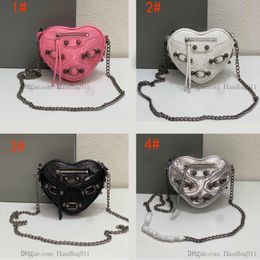 2023 Designer Le Cagole Heart Shaped Shoulder Bags Bright Calf Leather Motorcycle Style Cross Body Bags Silver Hardware Rivet Hand229q