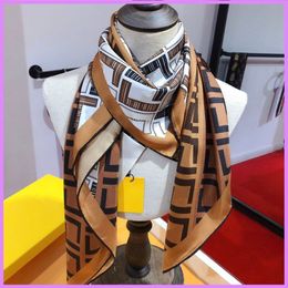 23ss New Women Fashion Scarf Designer Silk Scarfs Womens Letters Scarves Ladies Designers Accessories Winter F Scarf D2211155F267q