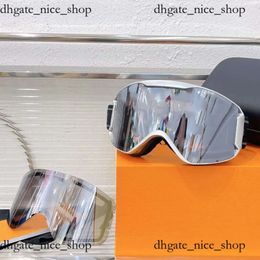 2024 Women Designer Ski Goggles Lunette Reality Eyewear Men Womens Adjustable Luxury Large Eyewear Glasses Full Frame With Magnetic Glasses Valentino 847