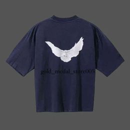 Designer Kanyes Classic Wests T Shirt Three Party Joint Peace Dove Printed Washing Water Short Sleeves High Street Mens and Womens Yzys Tees 92