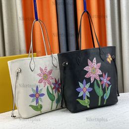 2023 x YK Never MM Full Flower Marquetry Shopping Bag With Zipped Pouch Designer Yayoi Kusama Shoulder Bag with Embossed Grained M2450