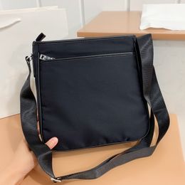 Mäns portföljer axelväskor svart nylon portfölj stor kapacitet crossbody väska mode korsbodis blixtlåsfickor toppkvalitet