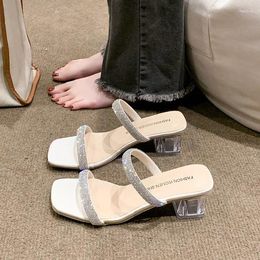 Slippers Shoes Glitter Slides Square Heel Low Casual Slipers Women Med Jelly Block Luxury 2024 Soft Rubber Hoof Heels Scandals C