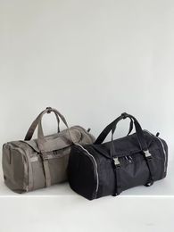 2024 Sport Dış Mekan Bir Omuz Crossbody Messenger Çantalar Lu Altı Duffle Antrenman El çantası Seyahat Çantası Kuru Islak Ayırma Büyük Kapasiteli Gym Fitness