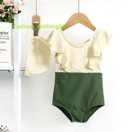 Famicheer Infant Baby Girl Swimsuit With Hat Set Bathing Suit Beach Wear Wholesale Waterproof Baby Girl Swimwear Beachwear