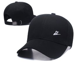 Designer Cap Solid Colour Letter Design Fashion Hat Temperament Match Style Ball Caps Men Women Baseball Cap n8