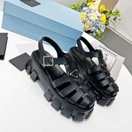 2023 Summer New Classic Fashion Genuine Leather Handwoven Buckle Strap Flat Bottom Soft Sole Women's Luxury Brand Sandals 34-41