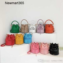 Retail The Bucket Bags Womens Drawstring Handbags 2023 New Fashion Shoulder Crossbody Small Messager Bag233l